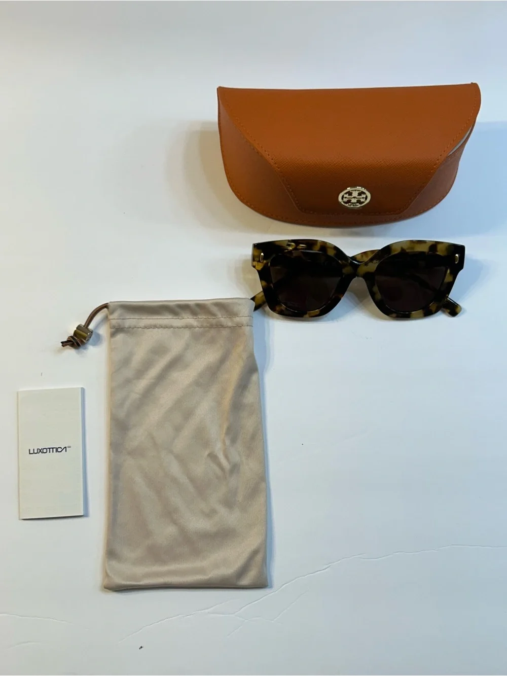 NWB Tory Burch Orange Leather Sunglasses Case with Logo Medallion